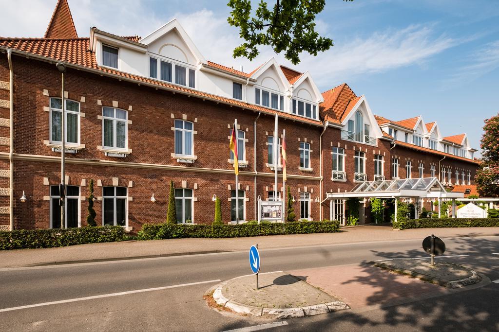Das 53°Hotel 巴德茨维什安 外观 照片