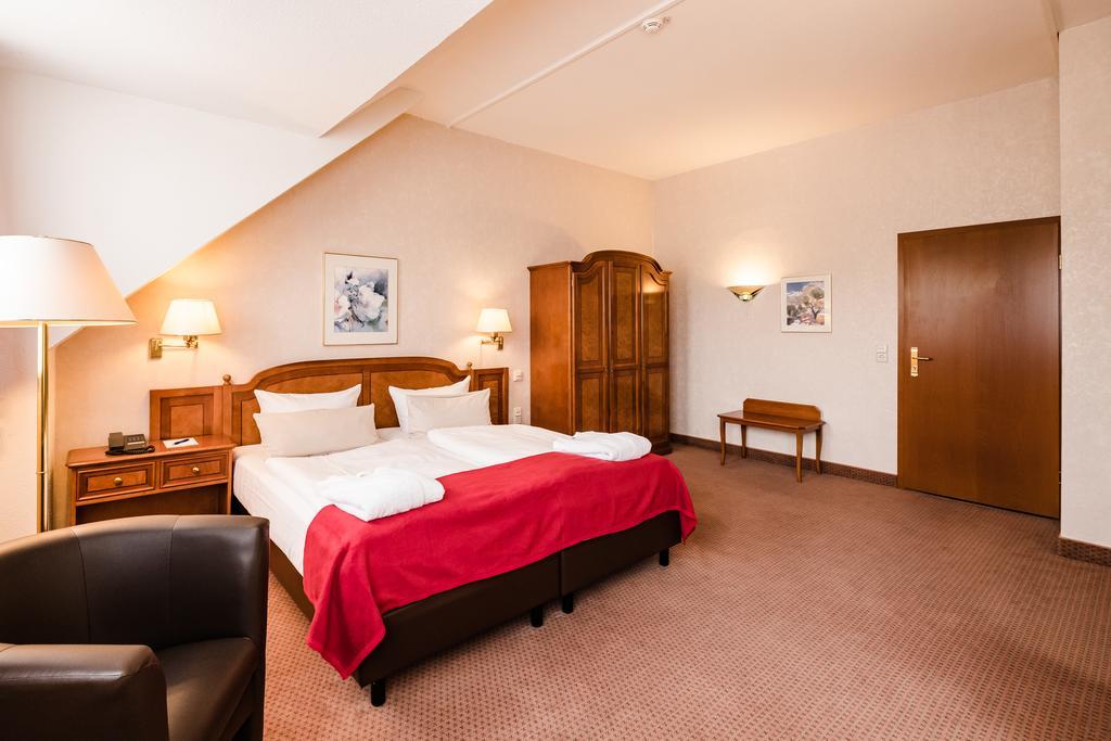Das 53°Hotel 巴德茨维什安 外观 照片